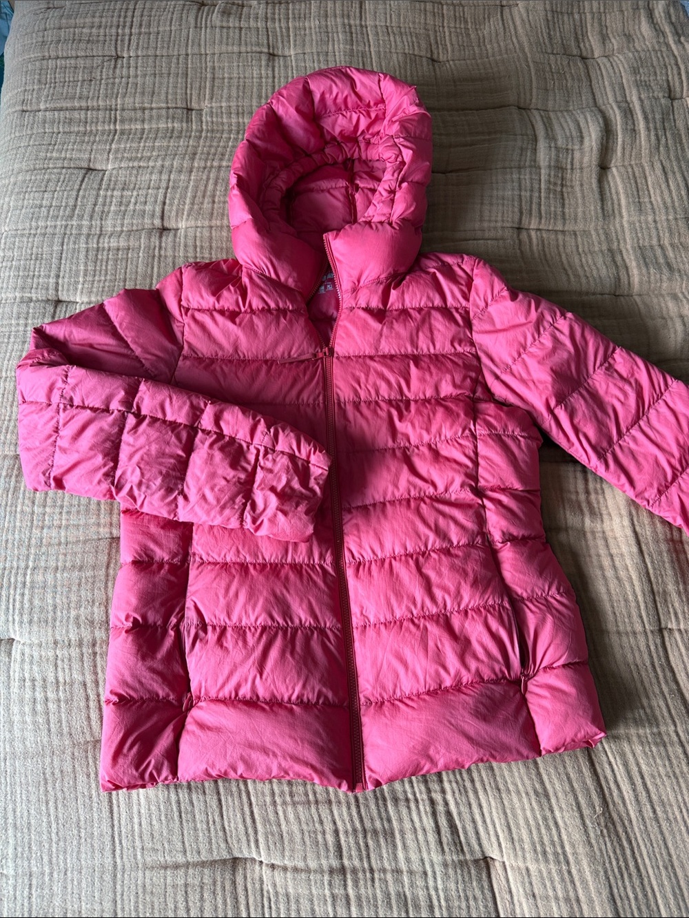 Uniqlo Red Packable Ultra Light Down Puffer Jacket
